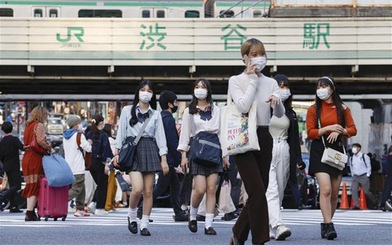 Một thanh niên 24 tuổi nhận tiền hỗ trợ COVID-19 của 463 gia đình ở Nhật Bản