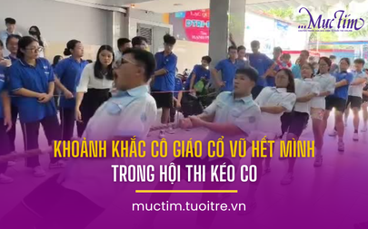 Khoảnh khắc cô giáo cổ vũ hết mình trong hội thi kéo co