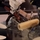 Cười ngất với màn làm hot dog của robot