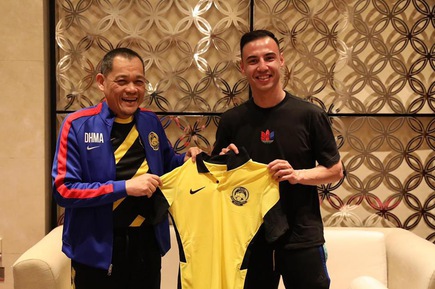 Cầu thủ từng đá Champions League tập trung cùng tuyển Malaysia đá vòng loại World Cup 2022