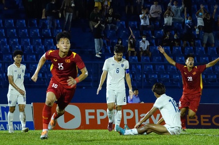 Trực tiếp U19 Việt Nam - U19 Thái Lan (hiệp 2) 1-0: Đình Bắc mở tỉ số