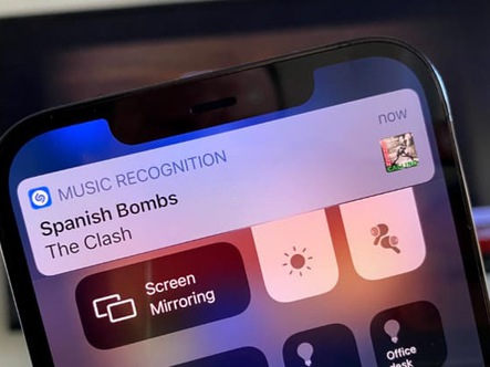 Chợt nghe một bài hát hay, bạn có biết cách dùng iPhone tìm tên?