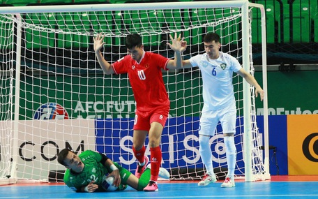 Tuyển futsal Việt Nam - Uzbekistan (hiệp 1) 1-0: Thịnh Phát mở tỉ số