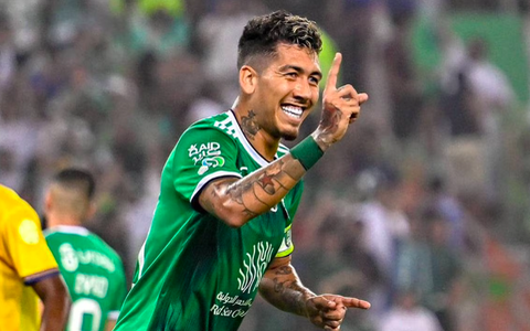 Firmino rơi nước mắt sau trận đấu cuối cùng trên sân Anfield  Tuổi Trẻ  Online