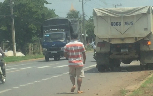 Tân giám đốc công an hỏi có 'bảo kê' xe không, đội trưởng đáp: 'Chỉ xin vì mối quan hệ!'
