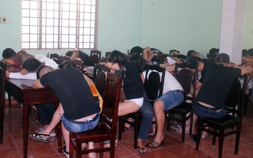 Tân giám đốc Công an Đồng Nai trực tiếp 'đột kích' quán bar có đối tượng chơi ma túy