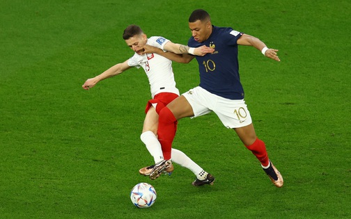 Pháp - Ba Lan (hiệp 1) 0-0: Pháp cầm bóng 70% thời gian
