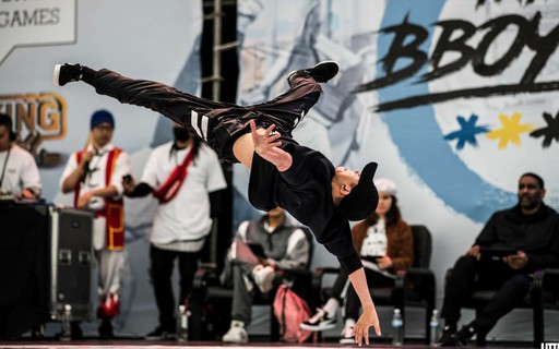 Góc khuất nghề vũ công - Đoản thọ tuổi nghề