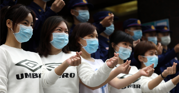Hơn 21.000 nhân viên y tế Trung Quốc đã rời tâm dịch Hồ Bắc
