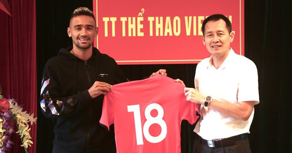 Viettel chiêu mộ tiền đạo ‘trông giống Neymar” từ Brazil