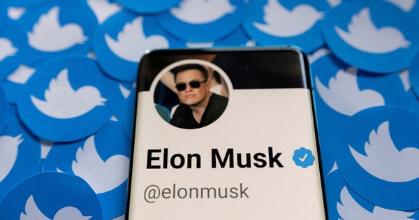 Billionaire Elon Musk wants Twitter to charge some users