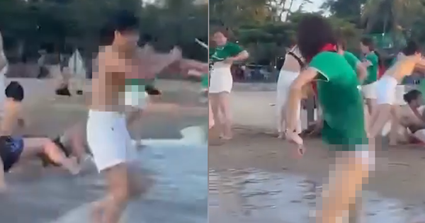 Video: Liên hệ nhóm du khách đến từ Phú Thọ để xác minh hình ảnh phụ nữ lột áo làm dụng cụ chơi trò tiếp nước - Tuổi Trẻ Online