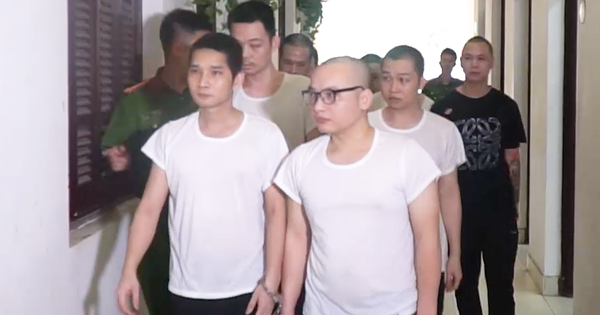 Phá đường dây môi giới 300 người bán dâm - Tuổi Trẻ Online