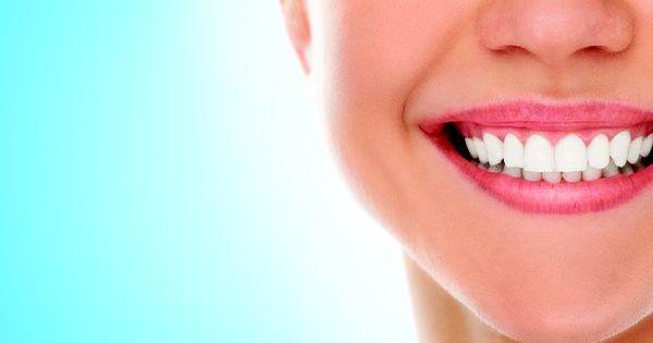 Hàm răng ảnh hưởng như thế nào đến hình ảnh cá nhân và cách người ta đánh giá mình?
