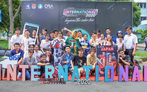 Đa dạng ngôn ngữ học tập tại Trường ĐH Bách khoa