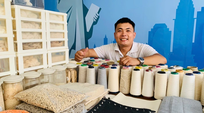 ECOFA với vải dứa 'made in Việt Nam' - Tuổi Trẻ Online