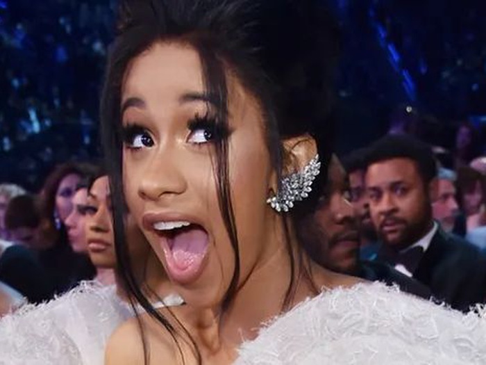 Lí do khiến Cardi B được fan Việt phong Nghệ sĩ hài nhân dân - Tuổi Trẻ  Online