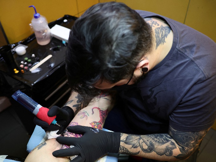 Cắt bán sỉ 10 bao quanh cỗ máy Tattoo dành cho Liner Và đồ dùng của Tattoo  - Trung Quốc Máy cuộn y Máy cuộn giá