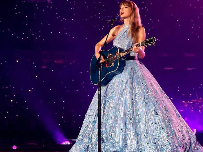 The Eras Tour của Taylor Swift lọt top 10 phim ăn khách nhất nước Mỹ năm  2023 - Tuổi Trẻ Online