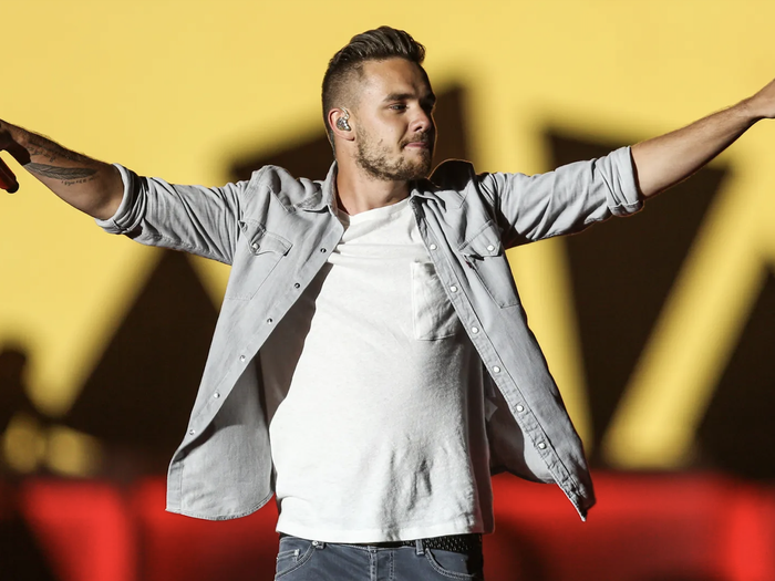 Ca sĩ Liam Payne của ban nhạc One Direction tử vong sau khi rơi từ tầng ba  khách sạn ở Argentina - Tuổi Trẻ Online