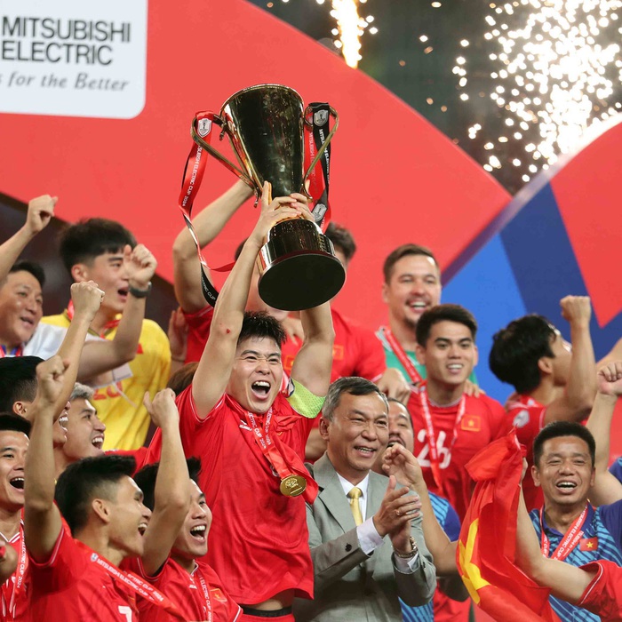 4 cầu thủ được thưởng nhiều nhất ĐT Việt Nam sau AFF Cup 1 Tuyển Việt Nam nhận gần 23 tỉ đồng sau chức vô địch ASEAN Cup 2024 - Tuổi  Trẻ Online