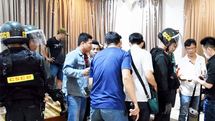 29 thanh niên phê ma túy tập thể trong biệt thự nghỉ dưỡng Phan Thiết