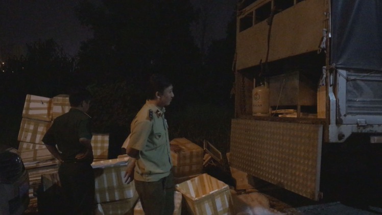 Bắt xe tải chở gần 3 tấn thịt chim cút không giấy kiểm dịch
