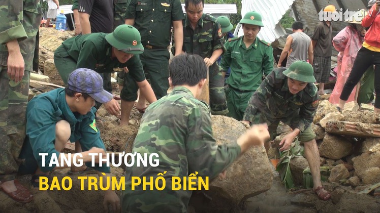 Tang thương bao trùm phố biển