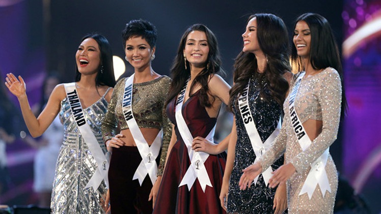 Góc nhìn trưa nay 17-12 |  H’Hen Niê lọt Top 5 Miss Universe, một thành tích lịch sử