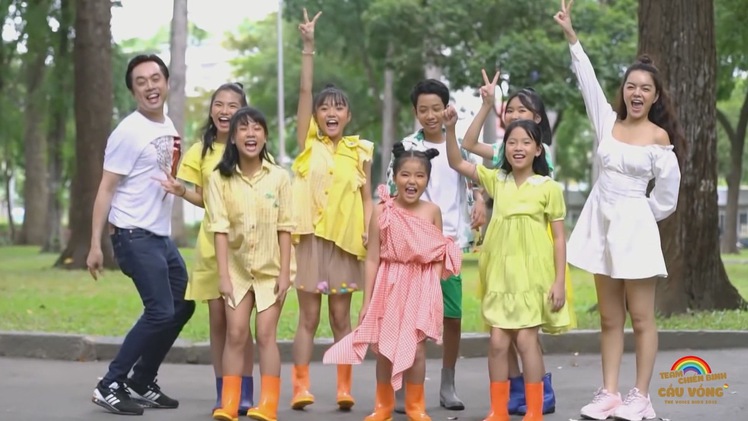 Phạm Quỳnh Anh rủ học trò The Voice Kids làm MV bảo vệ môi trường