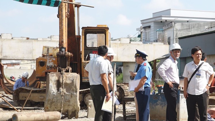 Vướng nhà dân, cầu Long Kiểng mới chưa biết ngày về đích