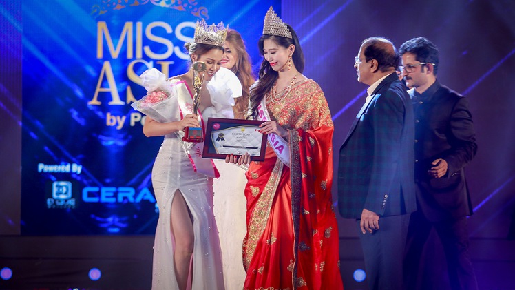 Giải trí 24h: Người đẹp Việt Nam đăng quang Hoa hậu châu Á 2019