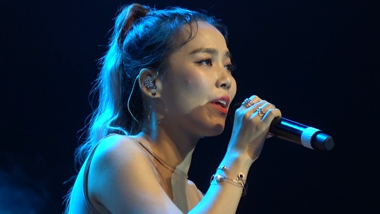 “Báu vật Hàn Quốc” So Hyang tạo nên concert bùng nổ tại Việt Nam