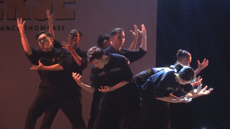 Nhảy múa gây quỹ cho học bổng âm nhạc Trịnh Công Sơn