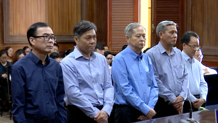 Video: Nguyên Phó chủ tịch UBND TP. HCM Nguyễn Hữu Tín lãnh 7 năm tù
