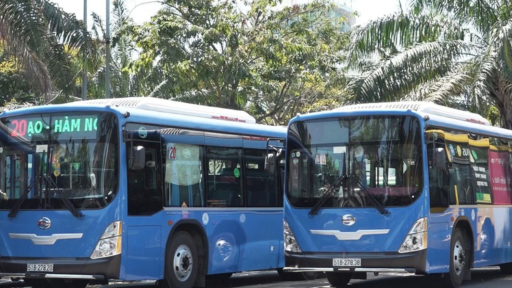TP.HCM tiếp tục đấu giá quảng cáo trên thân 1.200 xe buýt