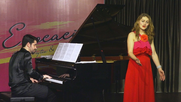 Khi tiếng đàn piano và giọng soprano hòa làm một