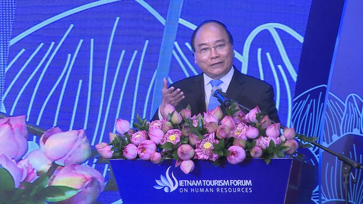 Thủ tướng Nguyễn Xuân Phúc đặt 3 câu hỏi cho ngành du lịch