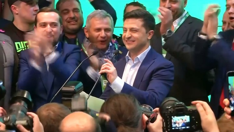 Diễn viên hài Volodymyr Zelensky đắc cử Tổng thống Ukraine