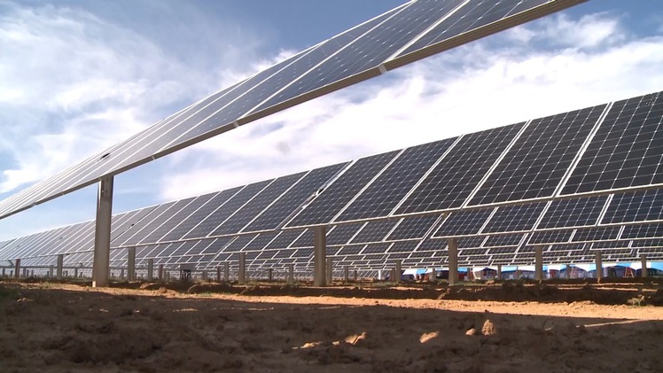 Quảng Ngãi đưa vào hoạt động nhà máy điện mặt trời 900 tỷ đồng