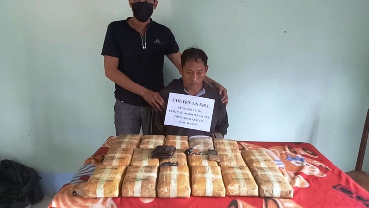 Quảng Bình thu giữ 100.000 viên ma túy của đường dây buôn bán ma túy xuyên quốc gia