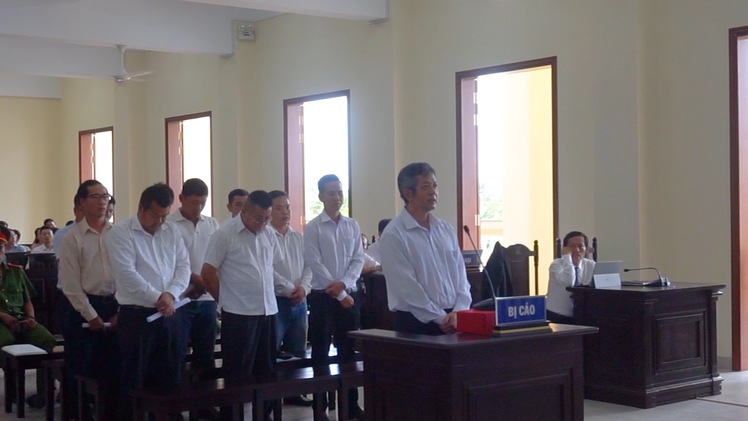 Nhóm cán bộ Vietcombank Tây Đô lãnh 39 năm tù