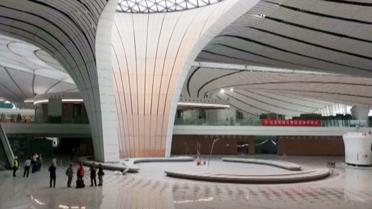 Cận cảnh vẻ đẹp như phim viễn tưởng của sân bay Đại Hưng, Trung Quốc