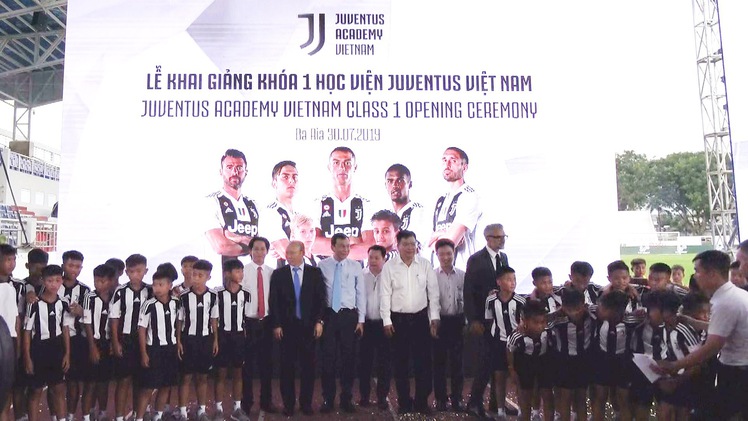 Khai giảng khóa đầu tiên Học viện Juventus Việt Nam