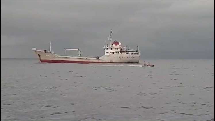 Đội thợ lặn tiếp tục tìm 9 ngư dân mất tích sau bão số 2