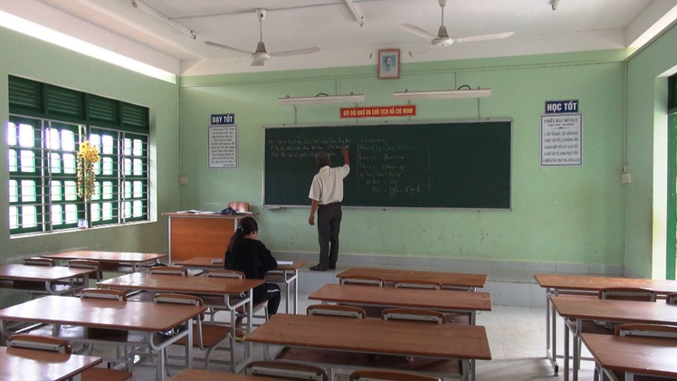 Nỗi lo học sinh miền núi bỏ học ở Khánh Hòa