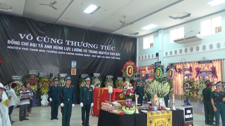 Quê nhà Lai Vung đón Đại tá - Anh hùng phi công Nguyễn Văn Bảy trở về đất mẹ