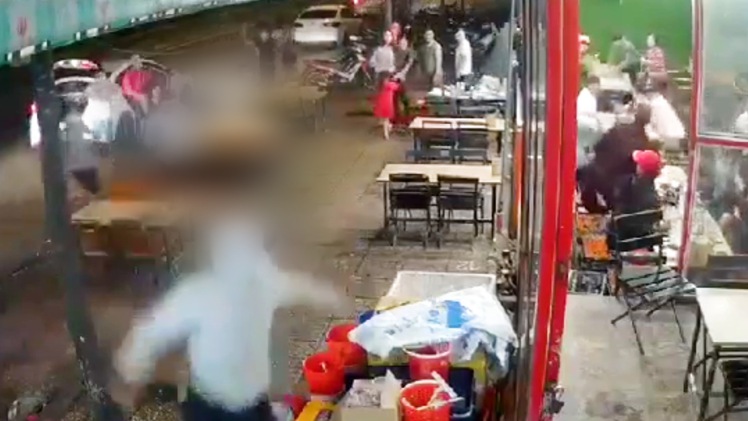 Video: Điều tra vụ hỗn chiến kinh hoàng trong quán nhậu tại Đắk Nông