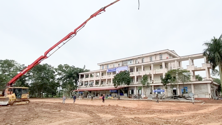 Video: Hà Nội tăng tốc cải tạo bệnh viện hoang thành nơi cách ly