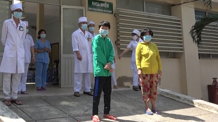 Video: Tất cả 9 ca nhiễm tại Bình Thuận đã âm tính với Covid-19